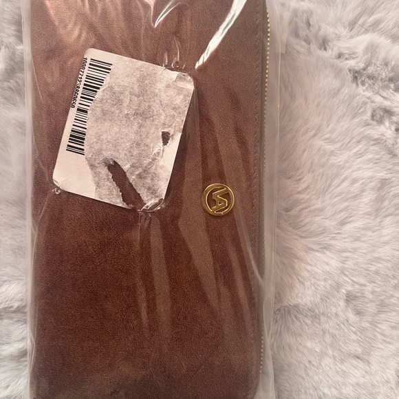 Valentina Leather Wallet NWT - Picture 5 of 5